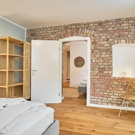 Urban Base For 8 In Mitte Berlin
