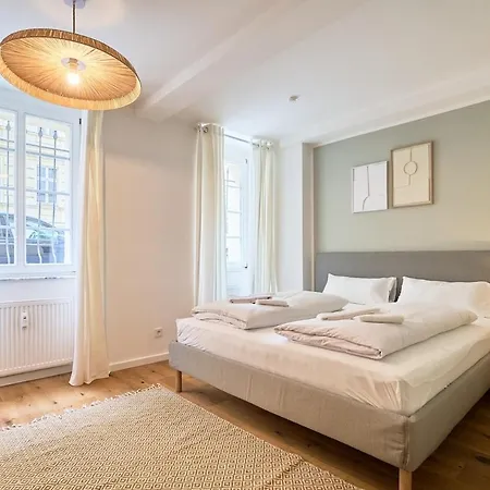 Urban Base For 8 In Mitte