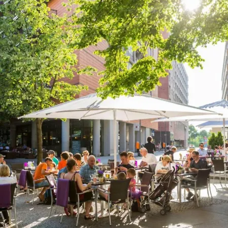 Urban Base For 9 In Mitte *