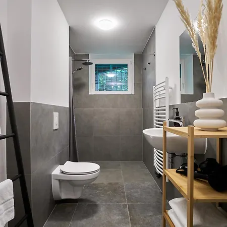 Urban Base For 9 In Mitte Apartman Berlin