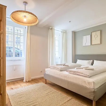 아파트 Urban Base For 9 In Mitte *